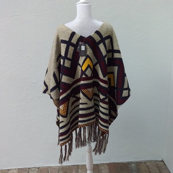 Yaira Women's Sweater Poncho Bohemian Print Acrylic One Size New with Tags - Picture 4 of 6